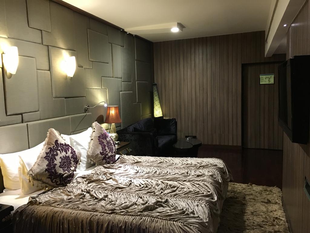 Radisson Blu Hotel Mbd Лудхиана Экстерьер фото